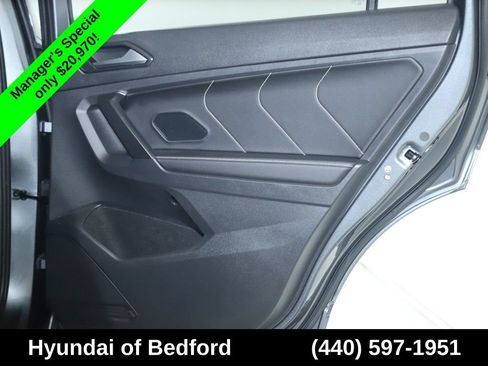Used 2023 Volkswagen Tiguan SE R-Line FWD image 38