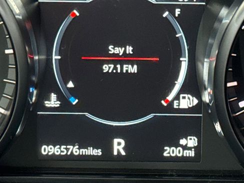 Used 2019 Land Rover Discovery SE AWD/4WD image 30