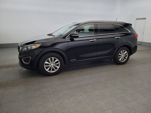 Used 2018 Kia Sorento LX AWD/4WD image 2
