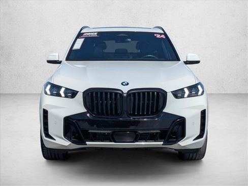 Used 2024 BMW X5 sDrive40i w/ M Sport Package RWD image 2