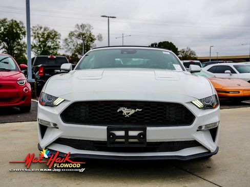 Used 2021 Ford Mustang Premium image 3
