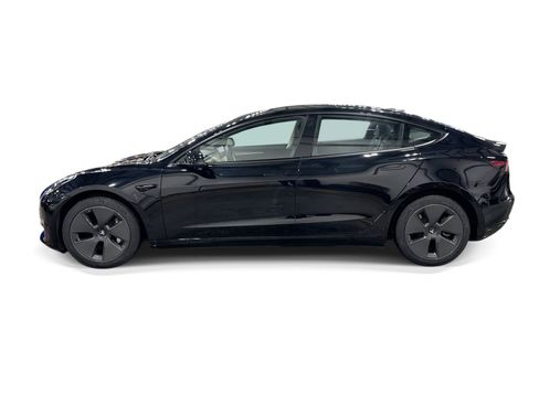 Certified 2023 Tesla Model 3 Standard Range RWD image 3