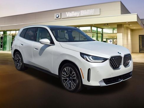 New 2026 BMW X3 xDrive30i w/ Convenience Package AWD/4WD image 1