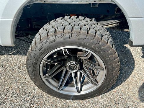 Used 2019 Ford F250 XLT w/ XLT Premium Package AWD/4WD image 15