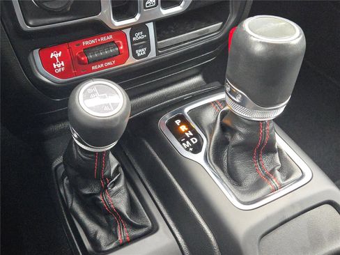 Certified 2023 Jeep Gladiator Rubicon w/ Trailer Tow Package image 32