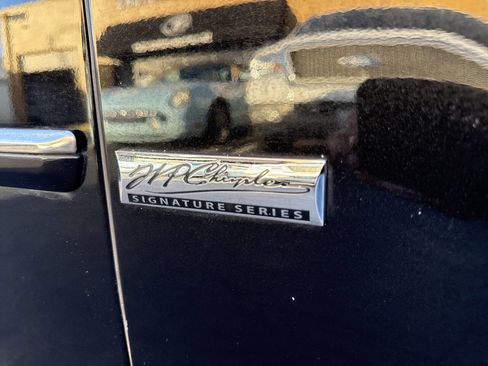 Used 2010 Chrysler 300 Touring image 12