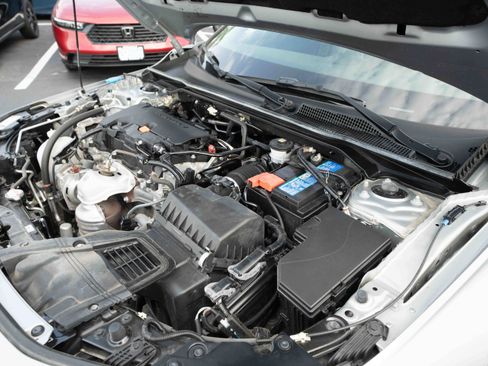 Used 2024 Honda Civic Sport image 32
