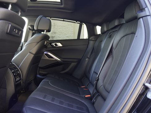 Used 2021 BMW X6 M50i w/ Premium Package AWD/4WD image 29