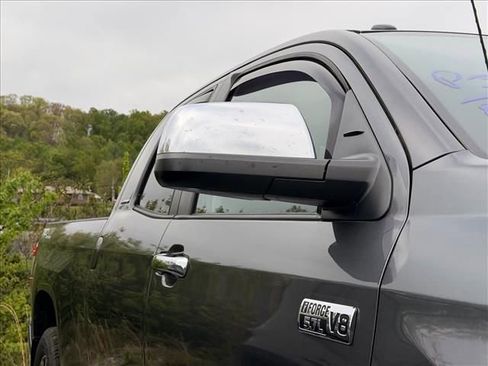 Used 2017 Toyota Tundra Limited AWD/4WD image 19