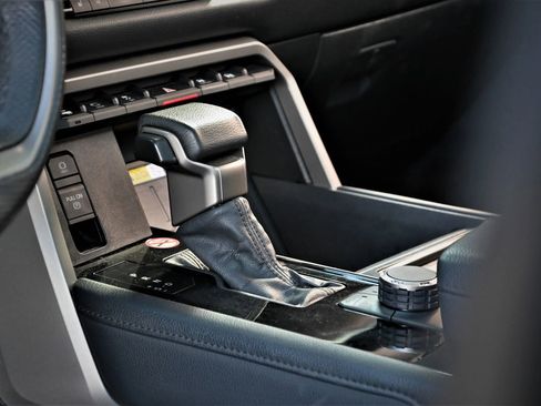 Used 2022 Toyota Tundra Limited image 15