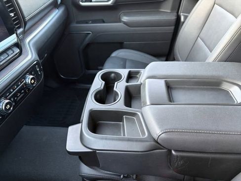 Used 2025 GMC Sierra 1500 SLT RWD image 25