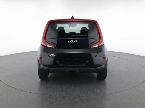 Used 2025 Kia Soul LX w/ LX Technology Package FWD image 7