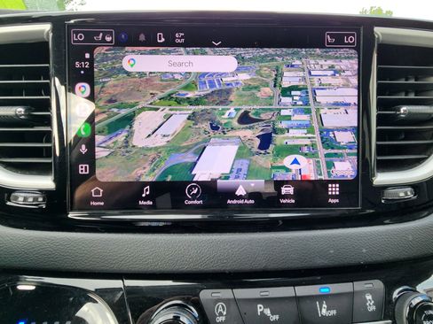 Used 2023 Chrysler Pacifica Touring-L FWD image 30