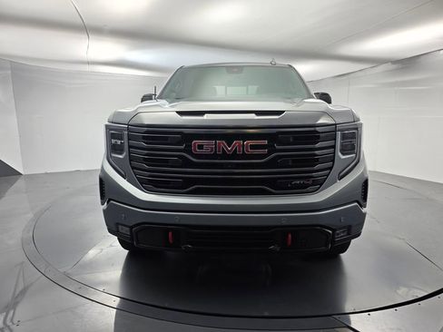 Used 2024 GMC Sierra 1500 AT4 w/ Technology Package image 2