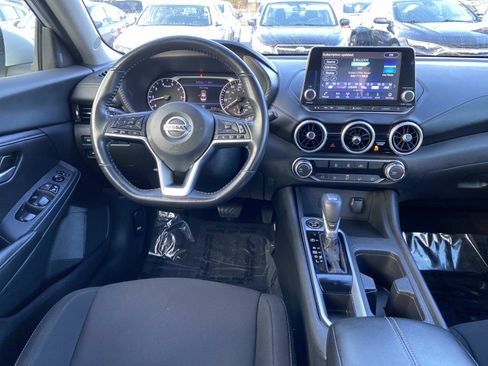 Used 2022 Nissan Sentra SV image 10