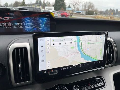 New 2025 Ford Expedition Active image 10