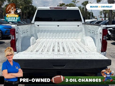 Used 2022 Chevrolet Silverado 2500 Custom w/ Custom Value Package AWD/4WD image 11
