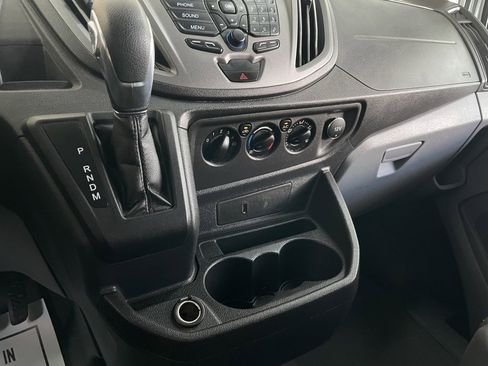 Used 2017 Ford Transit 150 XL image 31