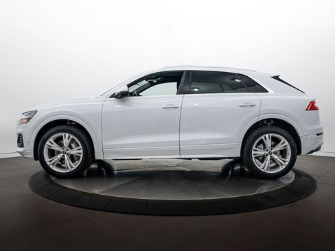 Certified 2023 Audi Q8 Premium w/ Convenience Package AWD/4WD image 6