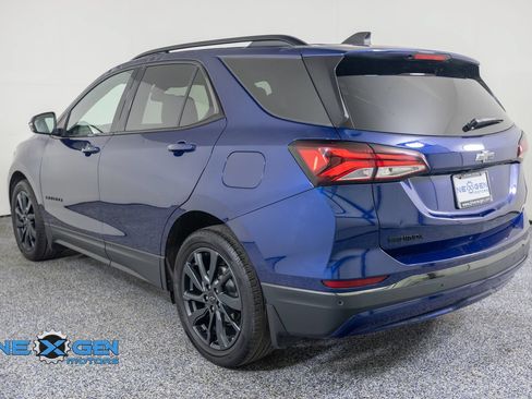 Used 2022 Chevrolet Equinox RS w/ LPO, Floor Liner Package FWD image 5