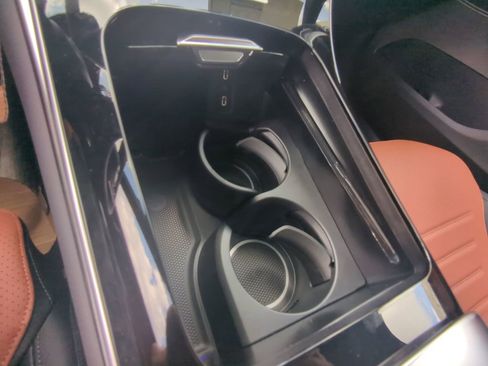 New 2025 Mercedes-Benz GLC 350e 4MATIC image 9