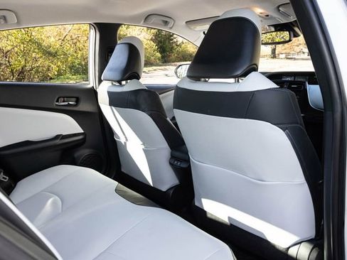 Used 2021 Toyota Prius AWD image 57