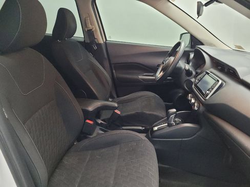 Used 2021 Nissan Kicks S FWD image 21
