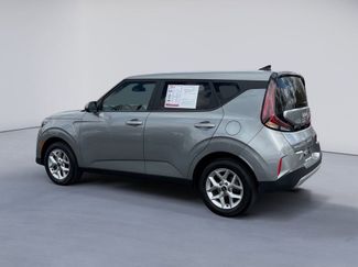 Used 2024 Kia Soul LX w/ Option Group 015 FWD video 3