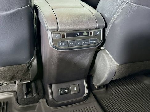 Certified 2020 Toyota Highlander Platinum AWD/4WD image 29