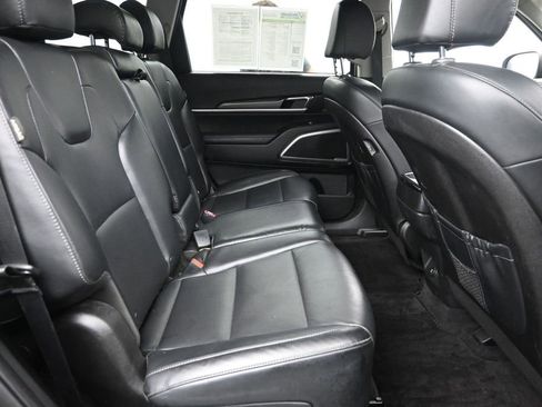 Used 2023 Kia Telluride LX AWD/4WD image 10