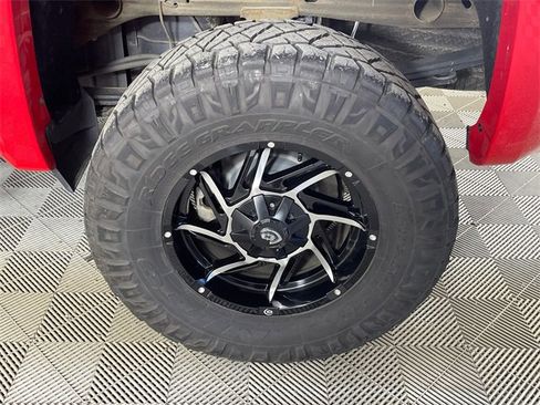 Used 2018 Chevrolet Silverado 1500 LT w/ All Star Edition image 18