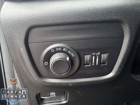 Used 2022 Jeep Grand Cherokee L Laredo w/ Luxury Tech Group I AWD/4WD image 14