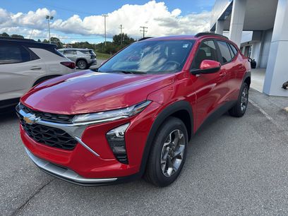 New 2026 Chevrolet Trax LT w/ Driver Confidence Package