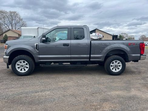 Certified 2022 Ford F350 XL w/ STX Appearance Package AWD/4WD image 4