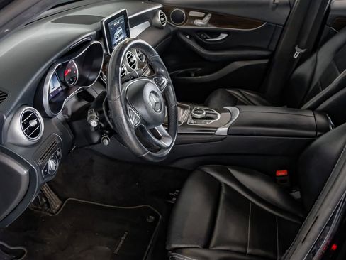 Used 2019 Mercedes-Benz GLC 300 image 14