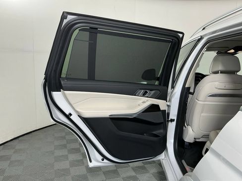 Certified 2024 BMW X7 xDrive40i w/ Executive Package AWD/4WD image 24