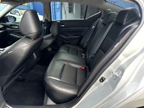 Used 2021 Nissan Altima 2.5 SR image 10