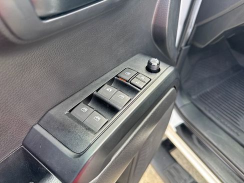 Used 2023 Toyota Tacoma SR image 12