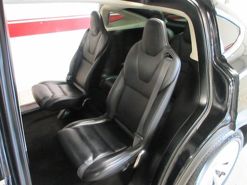 Used 2017 Tesla Model X 75D AWD/4WD image 22
