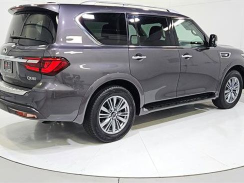 Used 2024 INFINITI QX80 Luxe RWD image 8