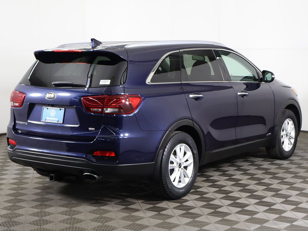 Used 2019 Kia Sorento AWD w/ LX Convenience Package image 10