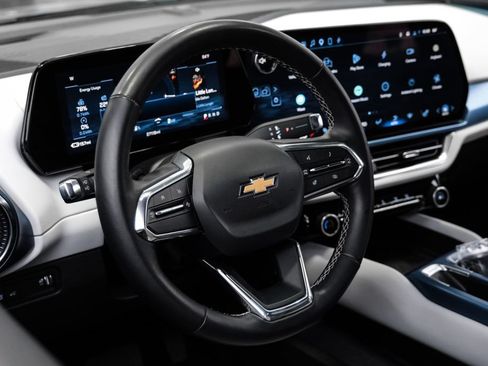 Used 2025 Chevrolet Equinox EV LT w/ Convenience Package FWD image 15