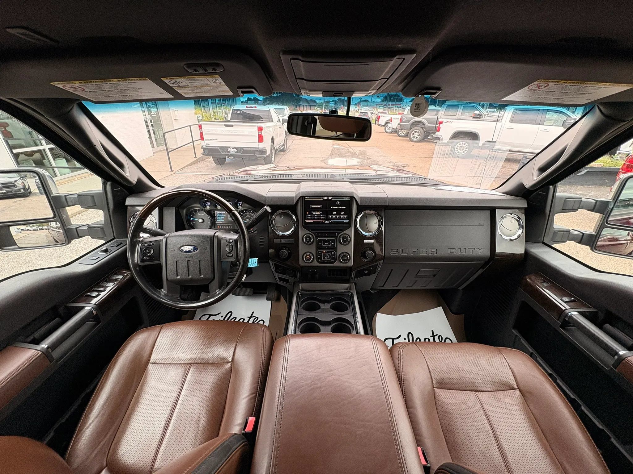 Used 2015 Ford F350 Platinum w/ Platinum Package AWD/4WD image 17