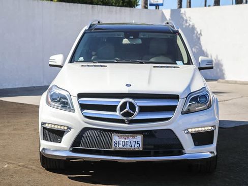 Used 2014 Mercedes-Benz GL 550 4MATIC image 2