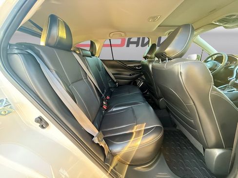 Used 2025 Subaru Outback Limited AWD/4WD image 29