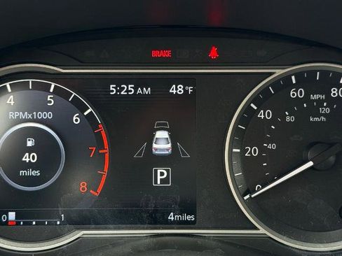 New 2025 Nissan Versa SV w/ Trunk Package image 29