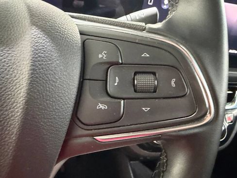 Used 2025 Buick Envista Sport Touring FWD image 21