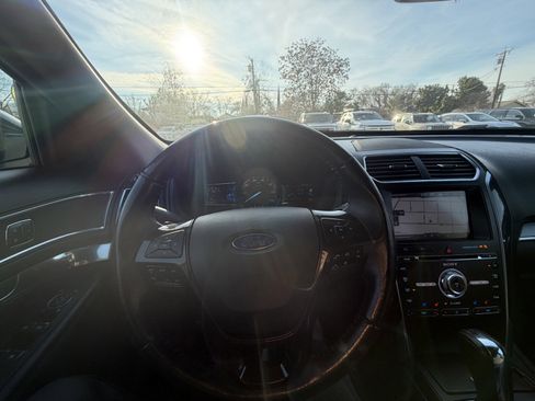 Used 2016 Ford Explorer Sport w/ Equipment Group 401A image 11