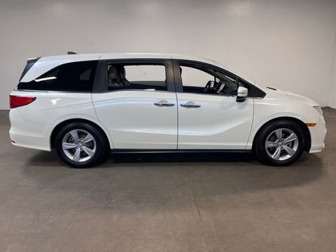 Used 2019 Honda Odyssey EX image 2