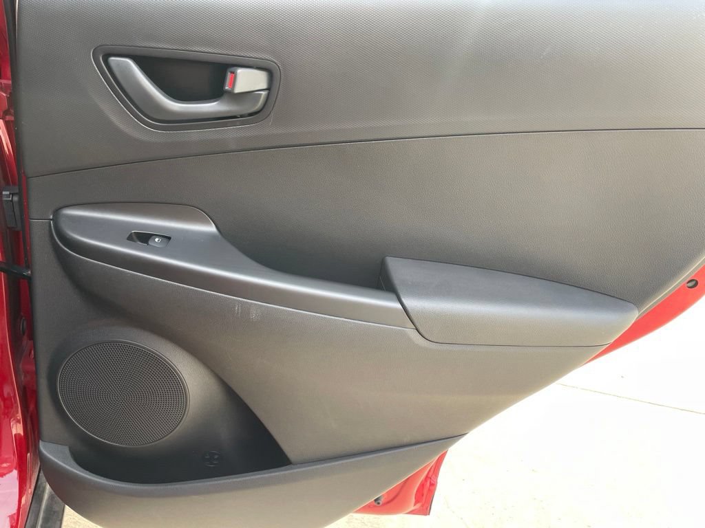 Used 2021 Hyundai Kona SEL FWD image 23